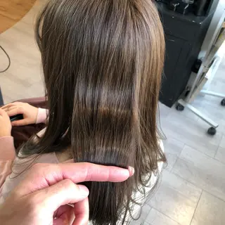 セミロング カラー 金子 富士のヘアスタイル