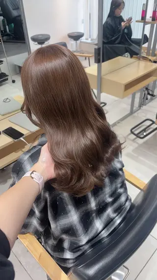 セミロング カラー ヘアアレンジ ベージュ/グレージュ 🧸あやか/表参道のヘアスタイル