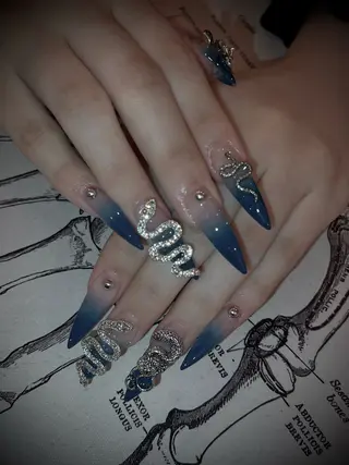 ロング 🖤スカルプ専門店 新宿・MR🖤のネイルデザイン