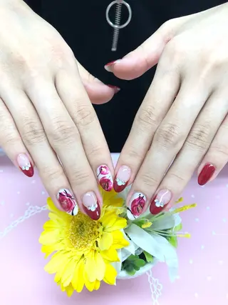 ネイル ユリシスネイル 担当近藤のネイルデザイン