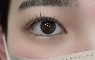 マツエク・マツパ une FEMINの眉毛・アイブロウイメージ