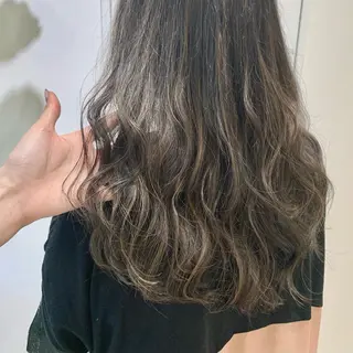 ロング カラー 農添 杏のヘアスタイル