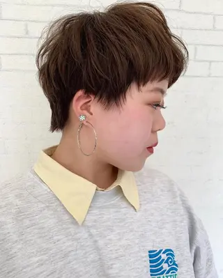 ショート カラー 立川 奈那子のヘアスタイル