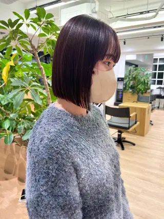 ミディアム 艶ベージュ/オリーブ カラー🫒airiのヘアスタイル