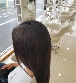 カラー SALOWIN栄 高須大貴のヘアスタイル