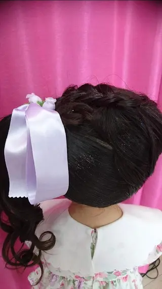 ロング ヘアアレンジ キッズ 工藤 マユナのヘアスタイル