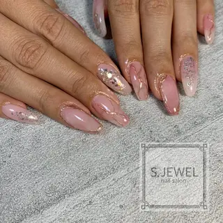 ネイル S. JEWELのネイルデザイン