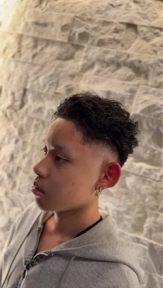 ショート 福本 純平のヘアスタイル