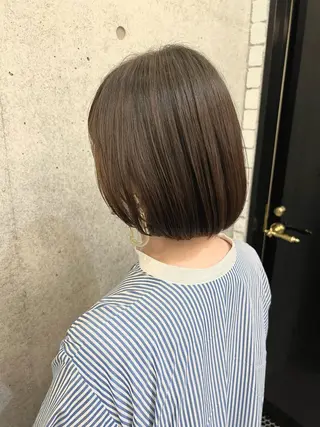 ショート カラー 宮田 凪沙のヘアスタイル