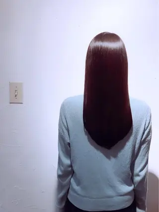 ロング ヤノ ナオミのヘアスタイル