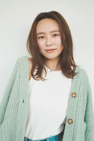 ミディアム 柳下 涼のヘアスタイル
