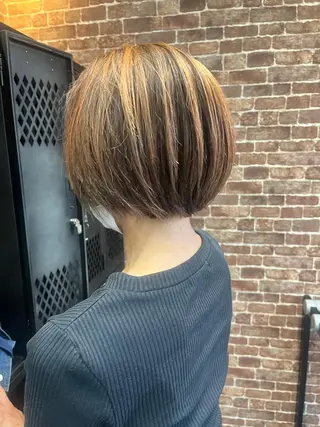 ショート カラー パーマ ヘアアレンジ メンズ キッズ ネイル マツエク・マツパ アイブロウ 久木原 ゆりのヘアスタイル