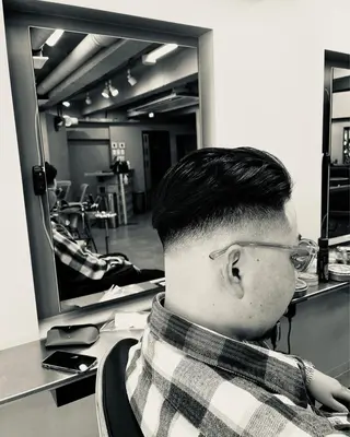 ショート メンズ 池袋メンズパーマ フェード純平のヘアスタイル