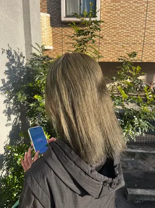 セミロング カラー 坂下 かのんのヘアスタイル