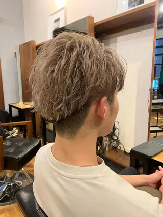 ショート カラー パーマ ヘアアレンジ メンズ キッズ ブリーチカラー🔥 パーマ【佐々木凌平】のヘアスタイル