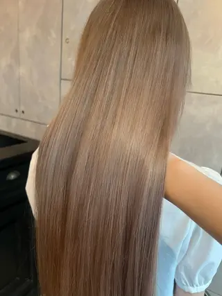 ロング カラー 🎀ハイトーン・艶 カラー HANA🎀のヘアスタイル