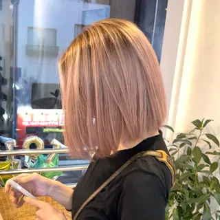 ミディアム カラー ボブ/韓国ボブ/ブリ ーチ/鈴木康平のヘアスタイル