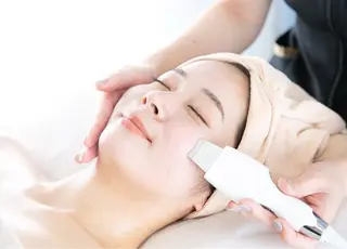 Reveトータル ビューティサロンの眉毛・アイブロウイメージ