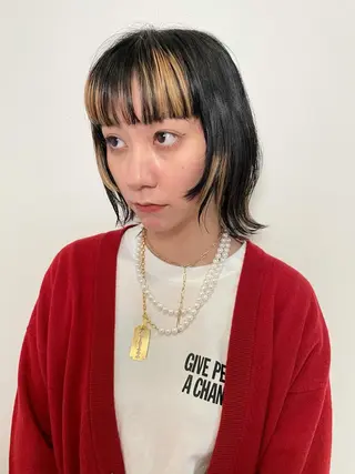 ショート カラー ブリーチ😼 ボブ✍️レイヤーのヘアスタイル