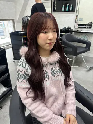 ロング ブリーチなしカラー ダブルカラーエクステのヘアスタイル