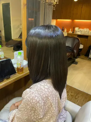 ミディアム 山木 裕子のヘアスタイル
