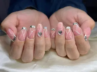 ネイル マツエク・マツパ アイブロウ Nail&eye Belire 新宿のネイルデザイン