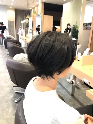 ショート 似合わせカットカラー 望月一生のヘアスタイル