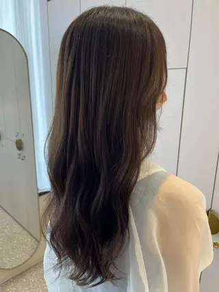 ロング カラー 比嘉 黎花のヘアスタイル