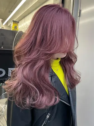 セミロング 岡留 愛美のヘアスタイル