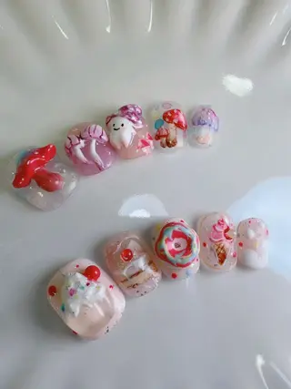 ネイル y‘s SALON所属・ト トのネイルデザイン