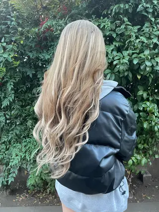 セミロング カラー 👑派手髪/カット 👑ANRYのヘアスタイル