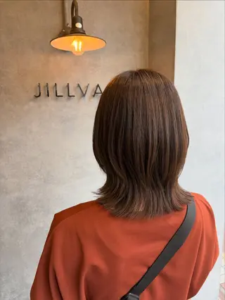 ミディアム NANA .のヘアスタイル