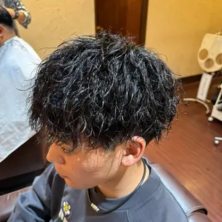 ショート パーマ 山下 徹のヘアスタイル