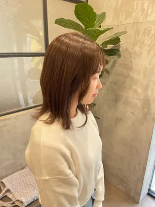 セミロング カラー 佐藤 由依/水光カラーのヘアスタイル