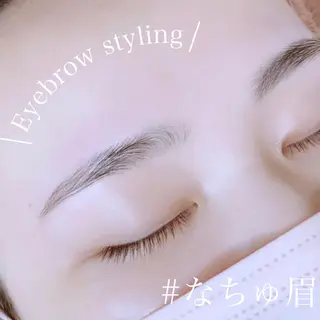アイブロウ 眉毛とまつ毛パーマ ナオueyesのマツエク・マツパデザイン