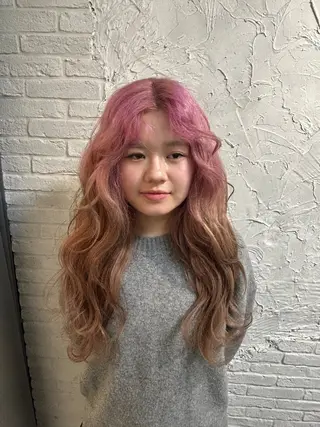 セミロング 縮毛•ハイトーン ・着付け Runaのヘアスタイル