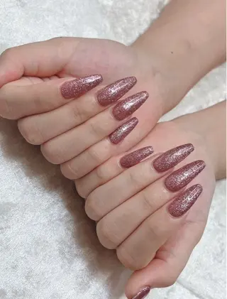 ネイル Crea la Luce宗像店所属・武藤 茉紀のネイルデザイン