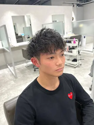 ショート カラー パーマ メンズ 関西センターパート メンズモデル募集のヘアスタイル