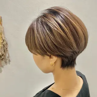 ショート カラー 大人女性の救世主🙌 鶴見/大勝拓真のヘアスタイル