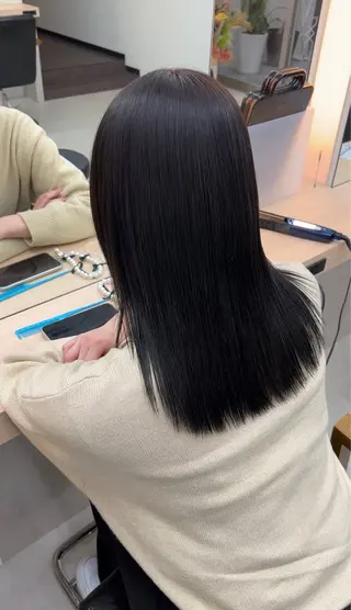 ミディアム カラー GRAN LUSSO 【MIHARU】のヘアスタイル