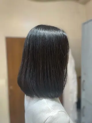 ミディアム 茅野 あゆ美のヘアスタイル