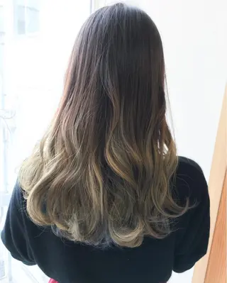 セミロング カラー 中山 天地のヘアスタイル