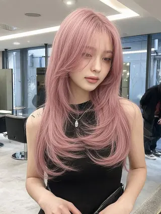 セミロング 祖慶 歩のヘアスタイル