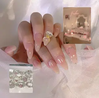 ネイル Lim nail🤍 Ayaのネイルデザイン