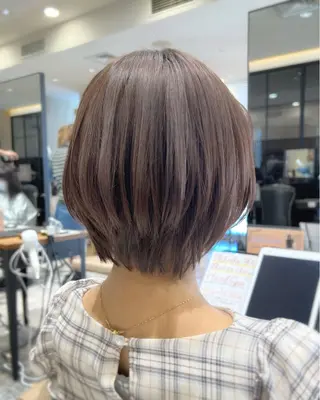 ショート カラー 💍新宿ショート 💍岩田莉奈のヘアスタイル