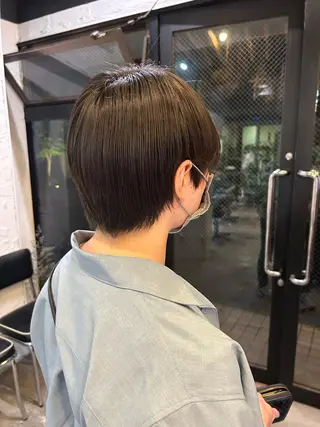 ショート うる艶カラー /縮毛矯正✨レオンのヘアスタイル