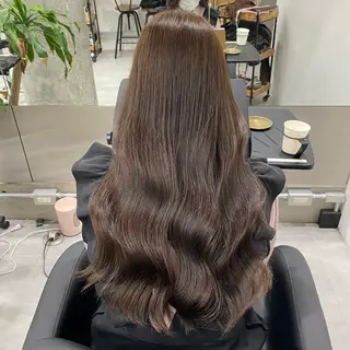 ロング カラー Runa/大人 かわいいハイトーンのヘアスタイル