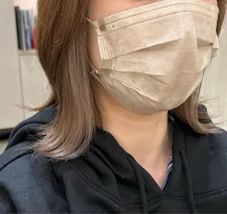 ミディアム カラー Chou kahoのヘアスタイル