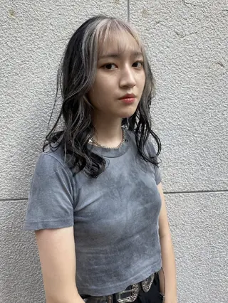 カラー セミロング 💜艶髪カラー💜 🎶富川美希🎶のヘアスタイル