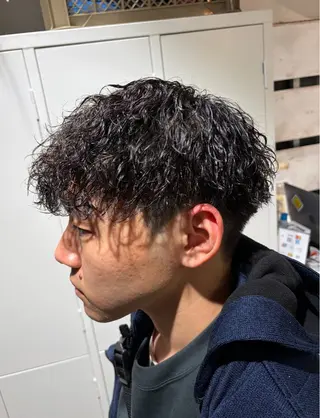 パーマ メンズ 🌴パーマオタク🌴 長谷川　諒佑🌈のヘアスタイル